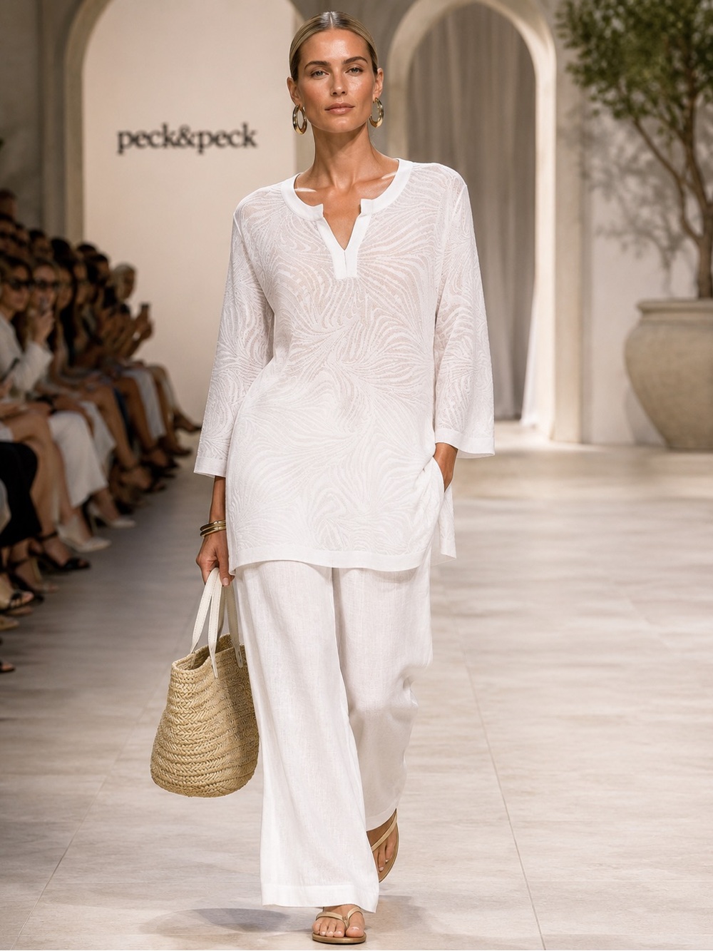 Peck & Peck White V-Neck Lightweight Tunic Sweater